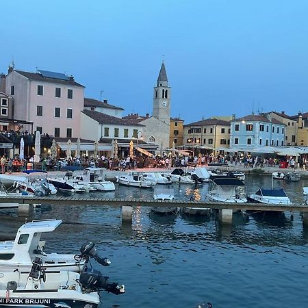 Apartment Sunrise Fuer 6 Personen In Pula-Stinjan Exteriér fotografie