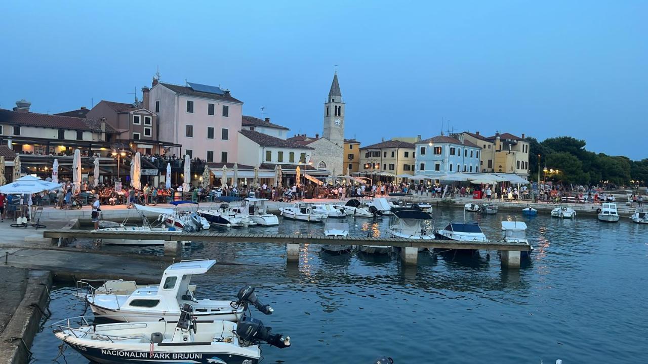 Apartment Sunrise Fuer 6 Personen In Pula-Stinjan Exteriér fotografie